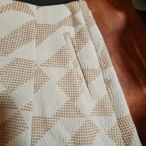 Nic + Zoe Pleated Skirt Sz. 4 Pre-owned - Picture 3 of 5